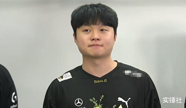 Uzi|淘汰Faker后GEN发话S10要重现鸟巢内战!尺帝谈Uzi退役下路无敌手