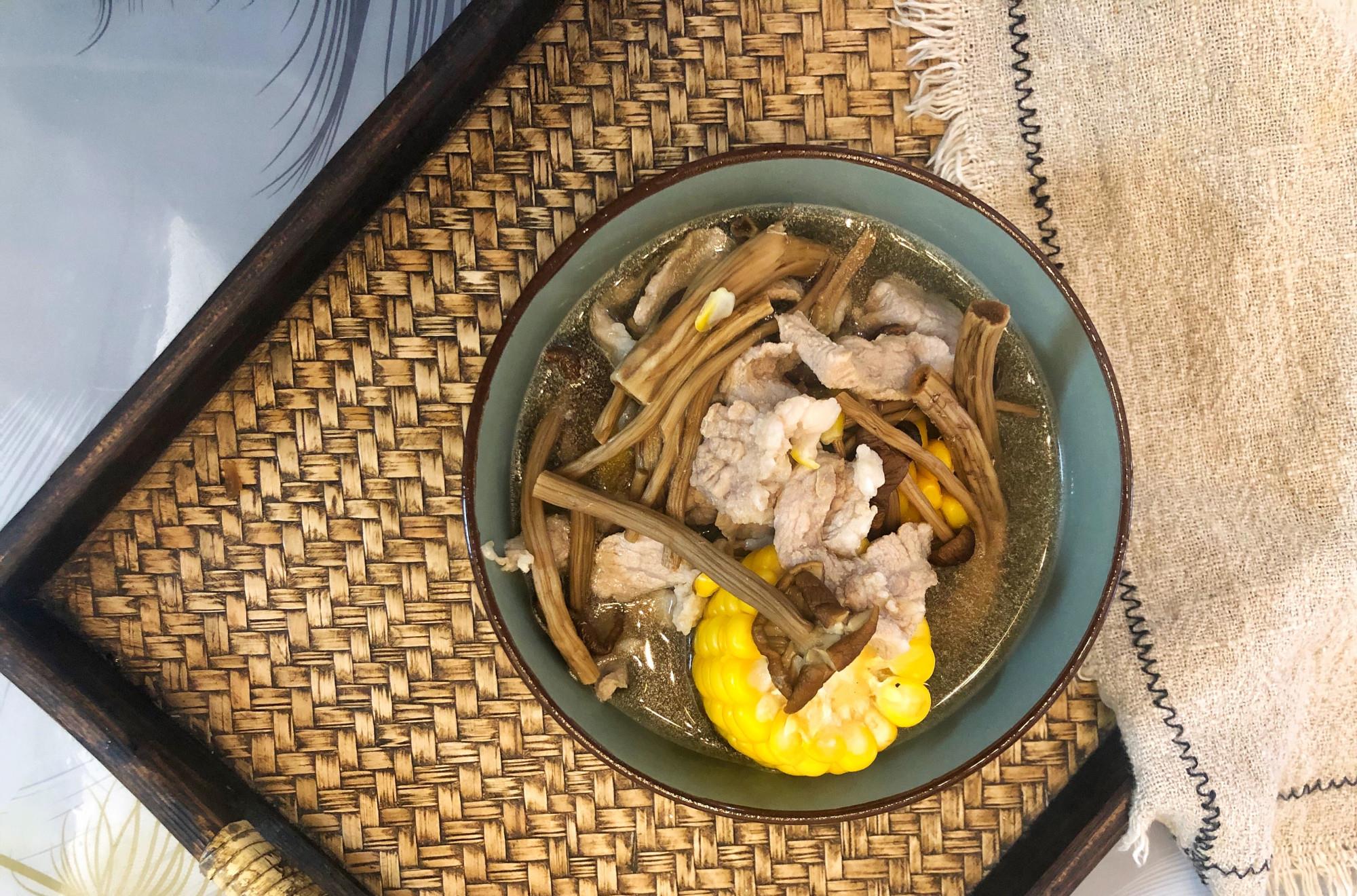 [玉米]5月多给孩子喝这汤，一周煲2次，孩子胃口好身体棒，不懂亏大了