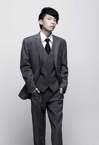 中单▲刀圈故事会：冠军中单MU，有天赋的少年不怕大器晚成