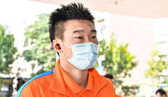 江苏苏宁|意外!他在苏宁效力时只能踢预备队,如今却让鲁能如获至宝成核心