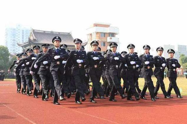 警察▲公安部直属的5所警校，属于本科提前批录取，考上就是“铁饭碗”