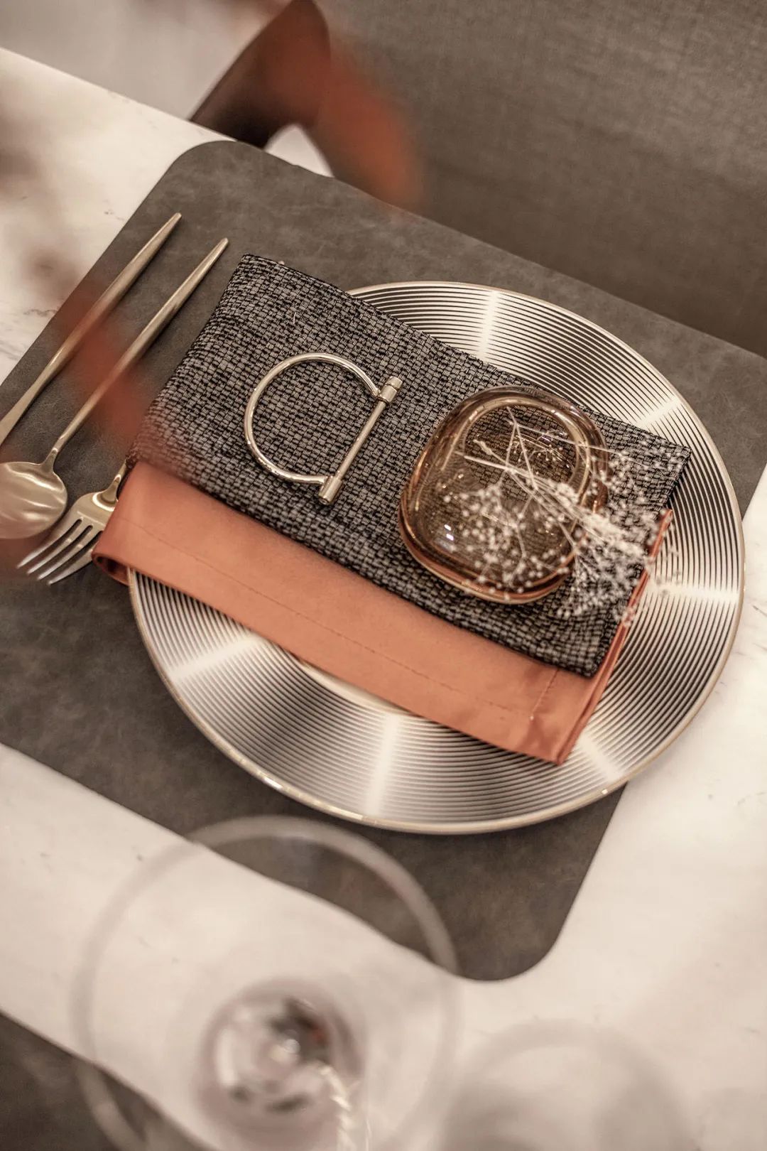 |现代简约,同样的风格,不同的温馨