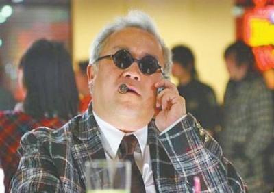 「曾志伟」曾志伟的两任妻子,一个同居14年未婚生2子,一个苦恋5年生2女