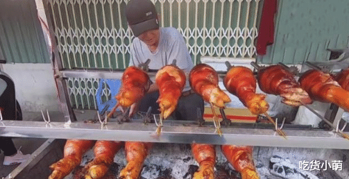 「」大叔路边卖“它”，1个50元，路人嫌贵不买，品尝后：抢都抢不上