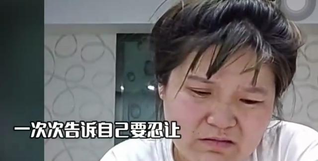 「郭老师」郭老师直播中跟老公动手,被打到关机下播,是炒作还是人间真实?