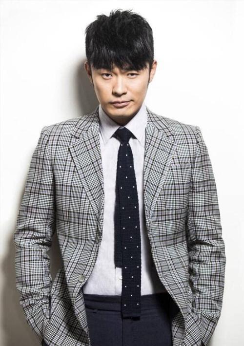 「陈赫」为什么陈赫在《爱5》中演不出曾小贤的感觉，看完这些你就明白了