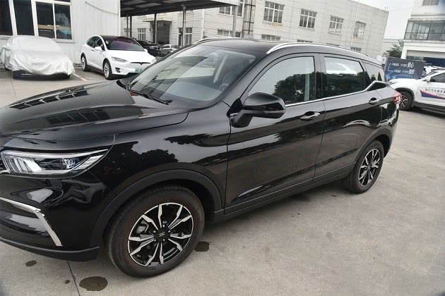 #SUV#6万多就有163马力，标配独悬+LED大灯，这款SUV真的不敢买？
