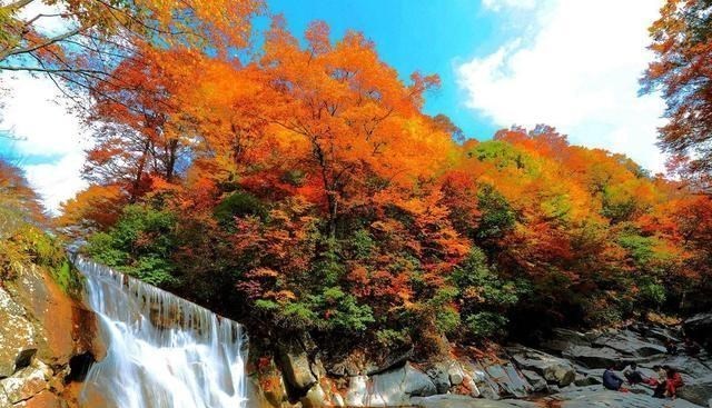 四川省|四川最低调的山峰，被称为“红叶第一山”，最适合秋天去