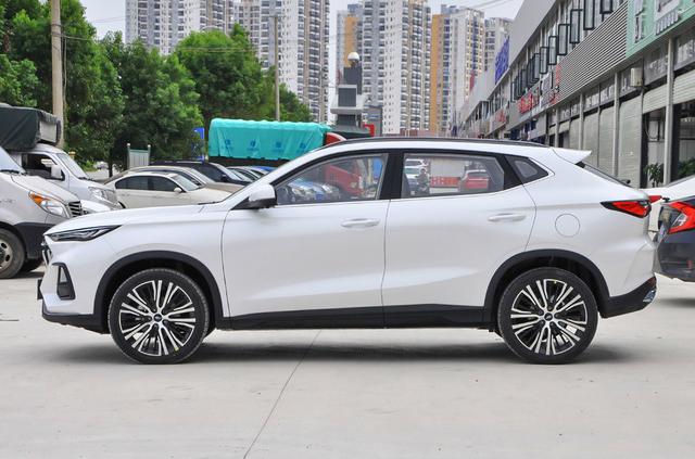 歐尚X5起售價6.99萬，定位緊湊型SUV，軸距尺寸2710毫米-圖5