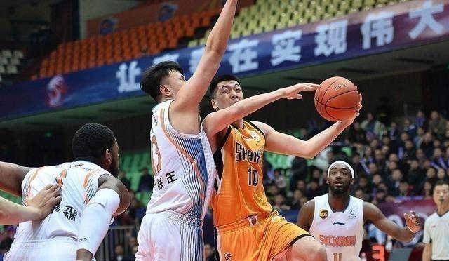 新疆男篮:CBA今日上演五场大战!辽宁冲击上海止连败,新疆挑战北京优势足!