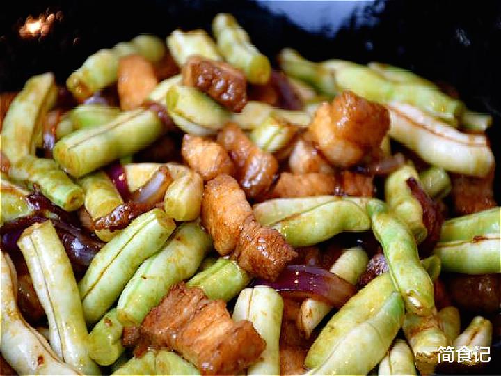 芸豆■夏天，吃大鱼大肉不如吃它！5块钱炖一锅，我家一周吃4次，特解馋