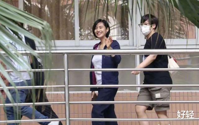 朱茵|49岁朱茵近照流出，体重93斤，1378减肥法分享，人人适用