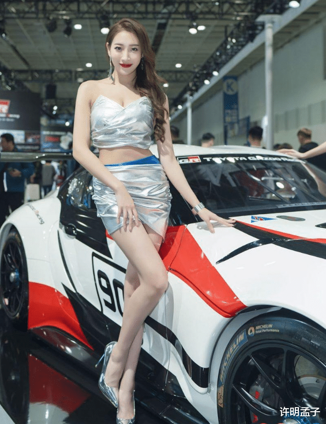 『台湾』她被称为台湾“最正车模”,却被前男友曹佑宁劈腿,分手后天性解放