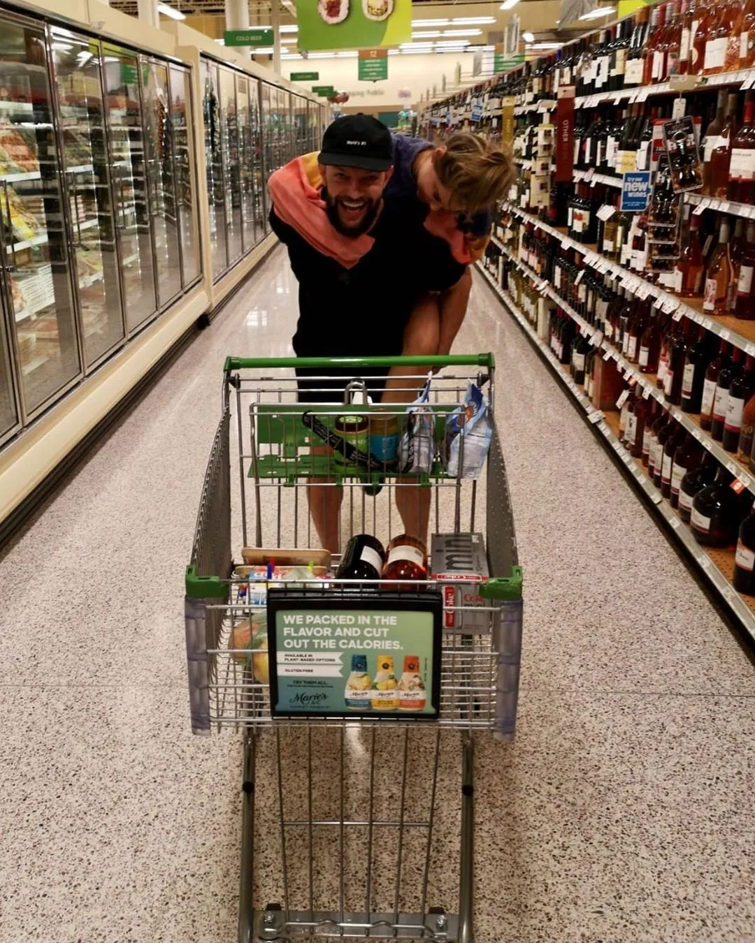 艾吉：艾吉回怼大狗太豪横！这位冠军在家躺着破纪录......