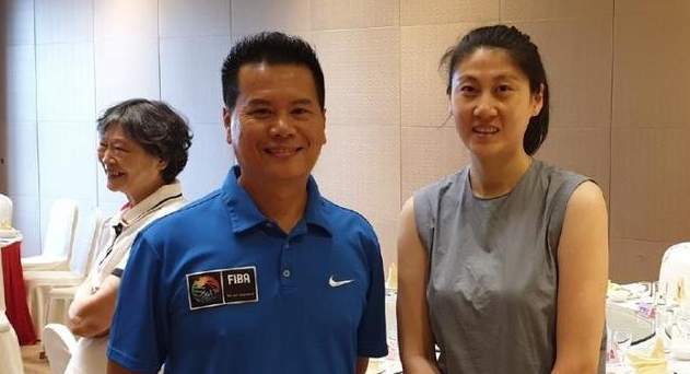 「福建男篮」篮球女神卞兰，二婚嫁福建球王，老公也是二婚，曾迎娶教练女儿