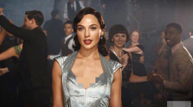 神奇女侠1984|神奇女侠2新海报，还原80年代风格，网友：配色亮瞎眼