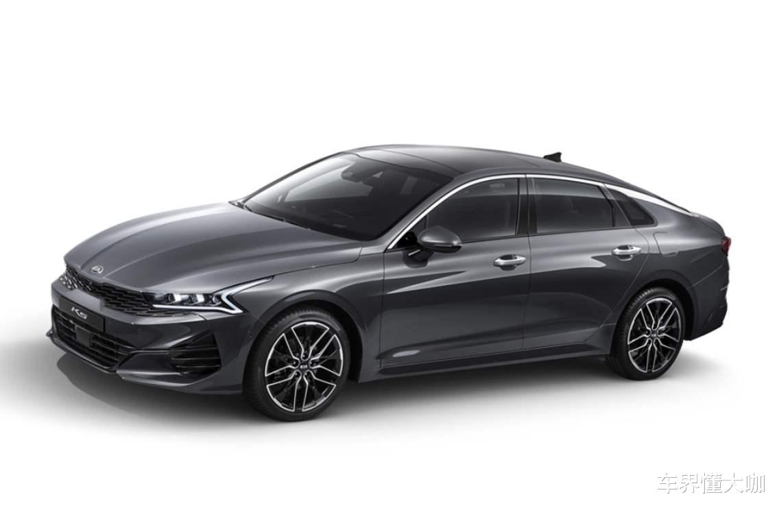 「起亚K5」全新起亚k5开启预售，2.0T超越大众水平，网友：关键是价格