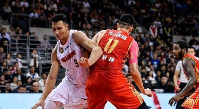 广东男篮：杜锋动真格了！22分大胜上演王者归来，马布里冲冠如意算盘打错？