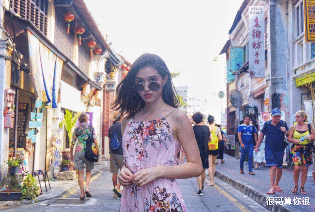 小娘惹|小娘惹中的女演员换上现代装：肖燕惊艳，顾靖清纯，房程程认不出