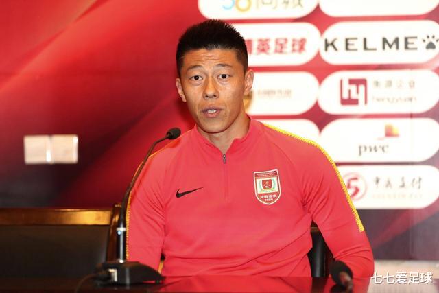 #上海上港#中超新赛季展望:上海上港秣马厉兵,卷土重来未可知