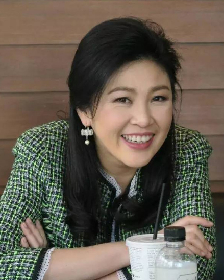 伊万卡|同样是国际女强人，看看英拉办公室再看伊万卡办公室，就知谁才是真的工作狂
