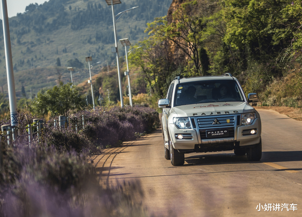 全时四驱|三菱越野“销量王”，长4米9，3.0L+全时四驱，累计销量超200万辆