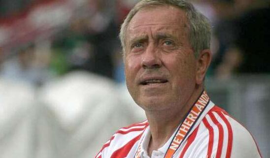 「郜林」疯狂4-1！中国足球曾在世界大赛取得大胜，3连胜狂进9球出线