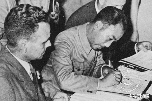 戴笠|戴笠生前给蒋介石发的最后一封电报，毛人凤看到后，吓得脸色苍白