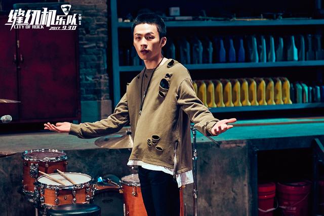 李一桐|票房破4亿，借着李一桐的东风，这位“宝藏”男演员火了