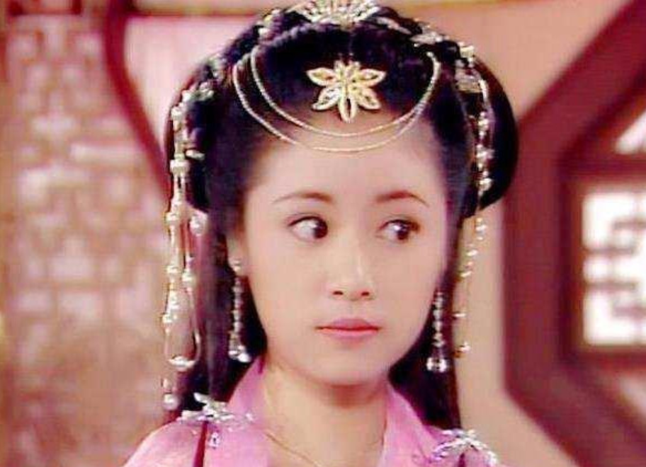 曹颖|17年前的一部古装剧,片尾曲比剧还火,每个女配颜值都高于女主