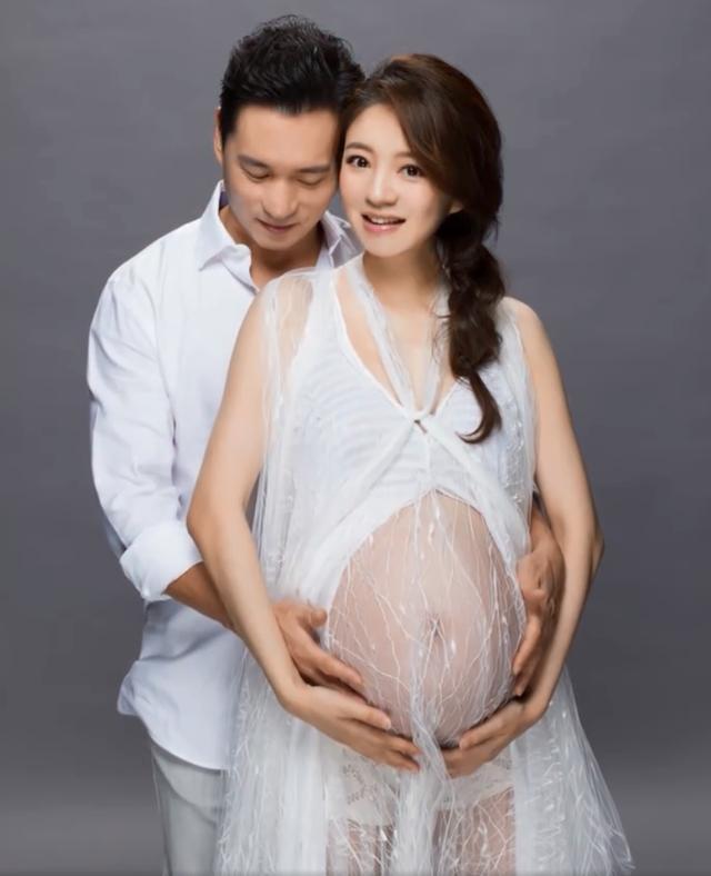 安以轩|安以轩挺巨肚连拍6套写真，肚子大到绷紧还踩高跟，医生建议谨慎择食