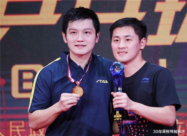 马龙|不是千年老二了！樊振东逆转马龙封王乐嗨了，喊幕后功臣一起庆祝