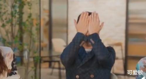 『康辉』央视主持人集体爆哭，康辉掩面痛哭，周迅哭成泪人，只因谈了这个