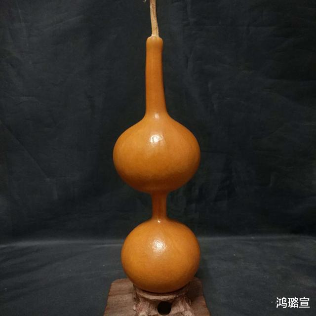 |文玩葫芦“草里金”盘玩并不困难？因为你没注意这点才这么觉得！