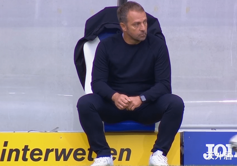 拜仁慕尼黑|1-4超级崩盘！欧冠冠军梦游爆大冷：迎295天首败，核心愤怒砸地