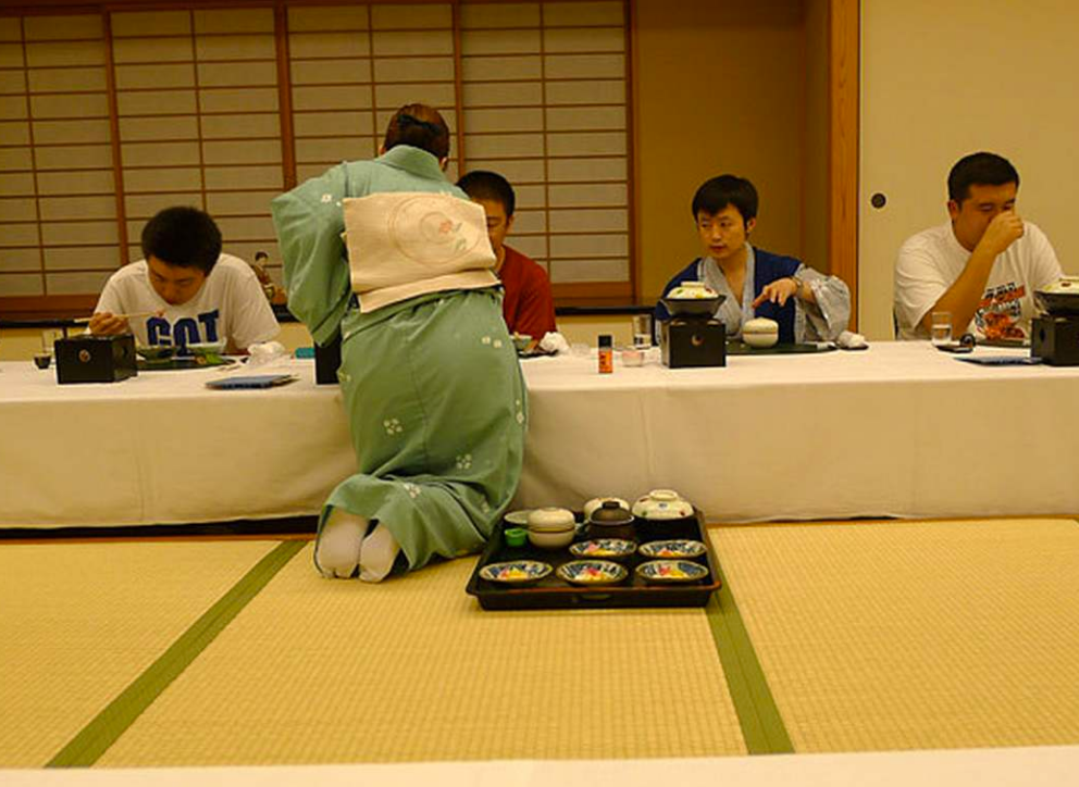 5G|答案确认了！为啥中国电商打败实体店，日本、美国却正好相反？