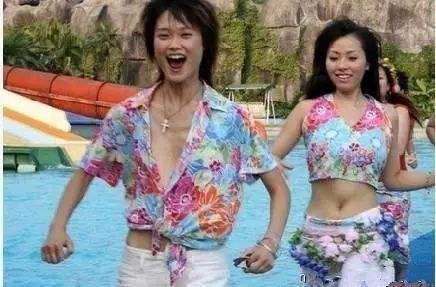 [李宇春]李宇春做梦都想删的照片，难怪叫“春哥”，网友：原谅我笑出了猪叫声