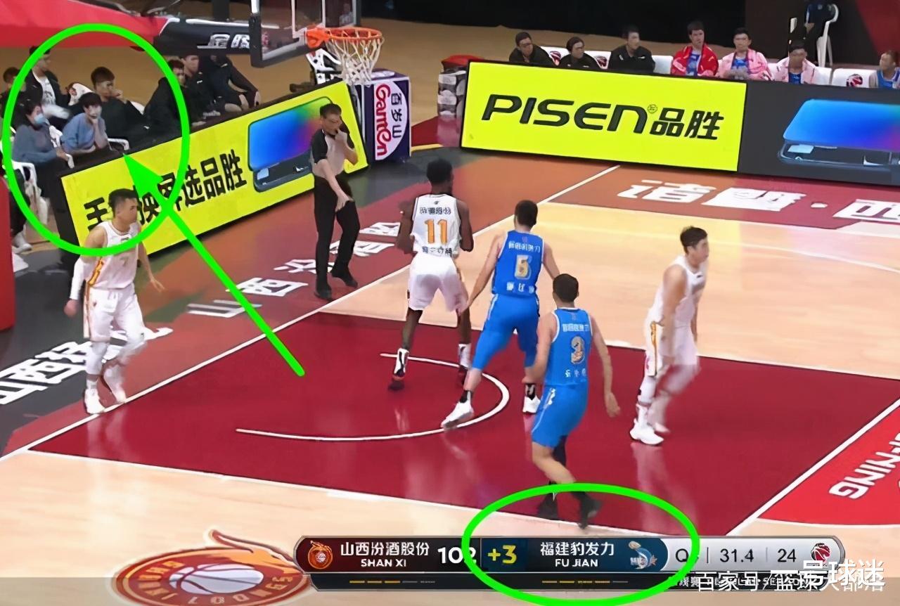 福建男篮|王哲林到底怎么了？场均21.3+13，福建女老板的举动值得细细品味