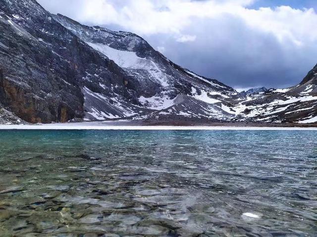 稻城亚丁@稻城亚丁不断被唱衰，景色绝美也留不住旅客：门票太贵，设施太烂