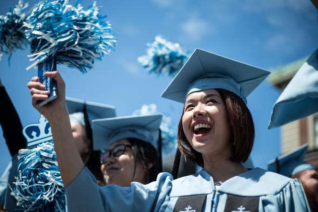 「毕业证书」这两本大学证书，虽然只有一字之差，但作用却是“天壤之别”！