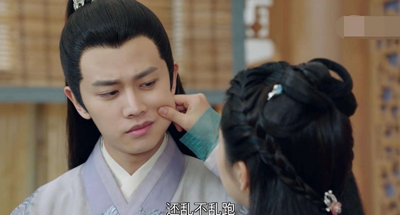 『任嘉伦』除了谭松韵，你还希望任嘉伦与谁搭档？她们三位貌似还不错！