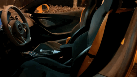 超级跑车：90后买迈凯伦600LT，为何整天停在车库里？