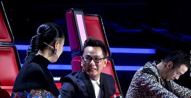 那英|重看好声音第三季，才发现周深被淘汰的真相，原来那英在自导自演