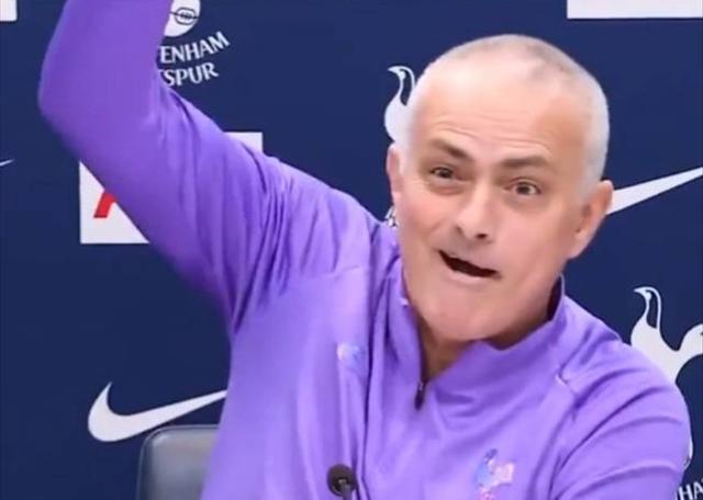 皇家马德里|也来踩一脚！穆帅帮爱徒怒喷皇马：没他银河战舰就是欧冠16郎