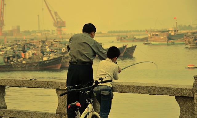 『儿童节』“六一”带孩子钓鱼，做好这4点，陪他度过快乐的儿童节