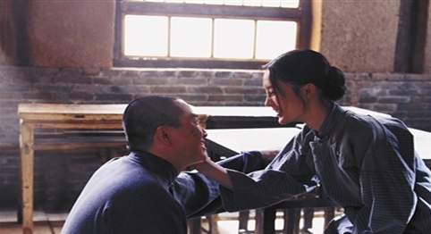 张嘉译|他是张嘉译亲表弟，被表哥用11部戏来捧红，现在登上央视红遍全国