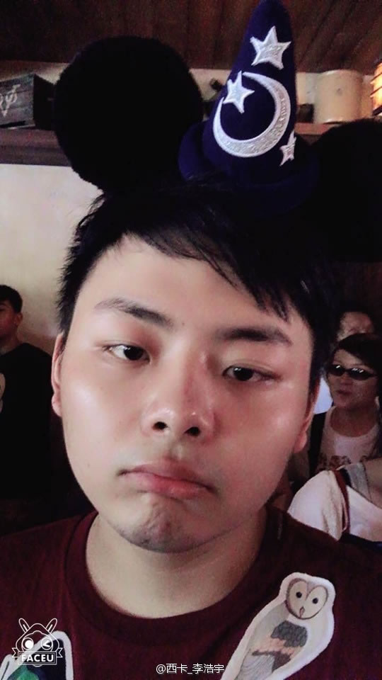 西卡|LOL:西卡连续发博:一年来从未间断,网友支持报警