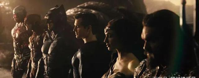 预告片|帅炸！《神奇女侠1984》公布全新预告！反派豹女战斗造型首次亮相