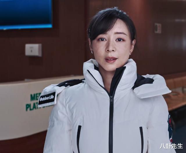 侯佩岑|《在一起》曝演员素颜：张天爱没精神，蒋欣显年纪，赵今麦很真实