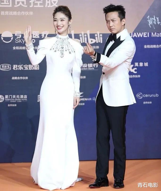 刘浩存|金鸡红毯看点：周笔畅灾难、黄晓明憔悴，刘浩存亮相：国师眼光毒